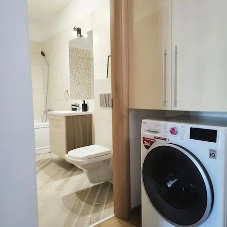Sandyserene Apartment *